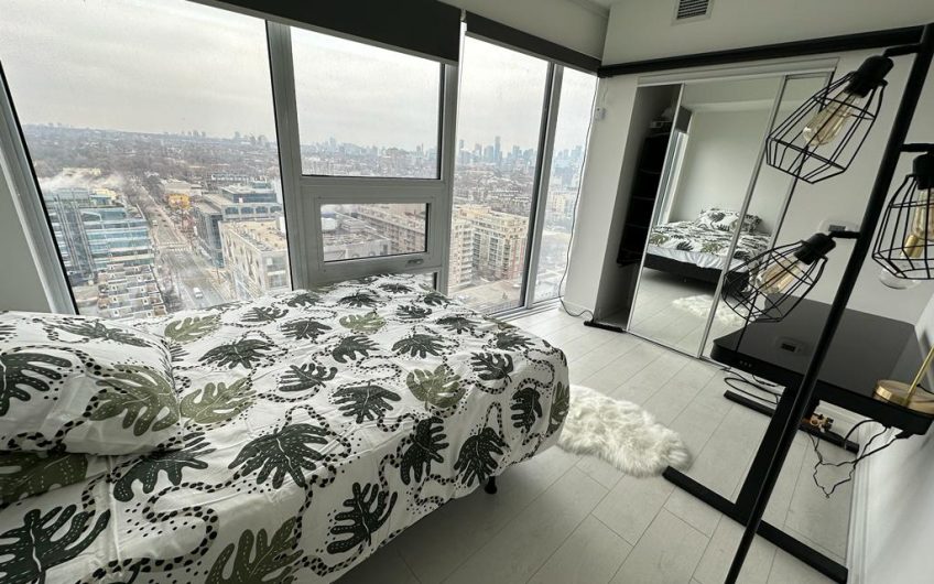 DELUXE BEDROOM FOR RENT IN LUXURY  CONDO